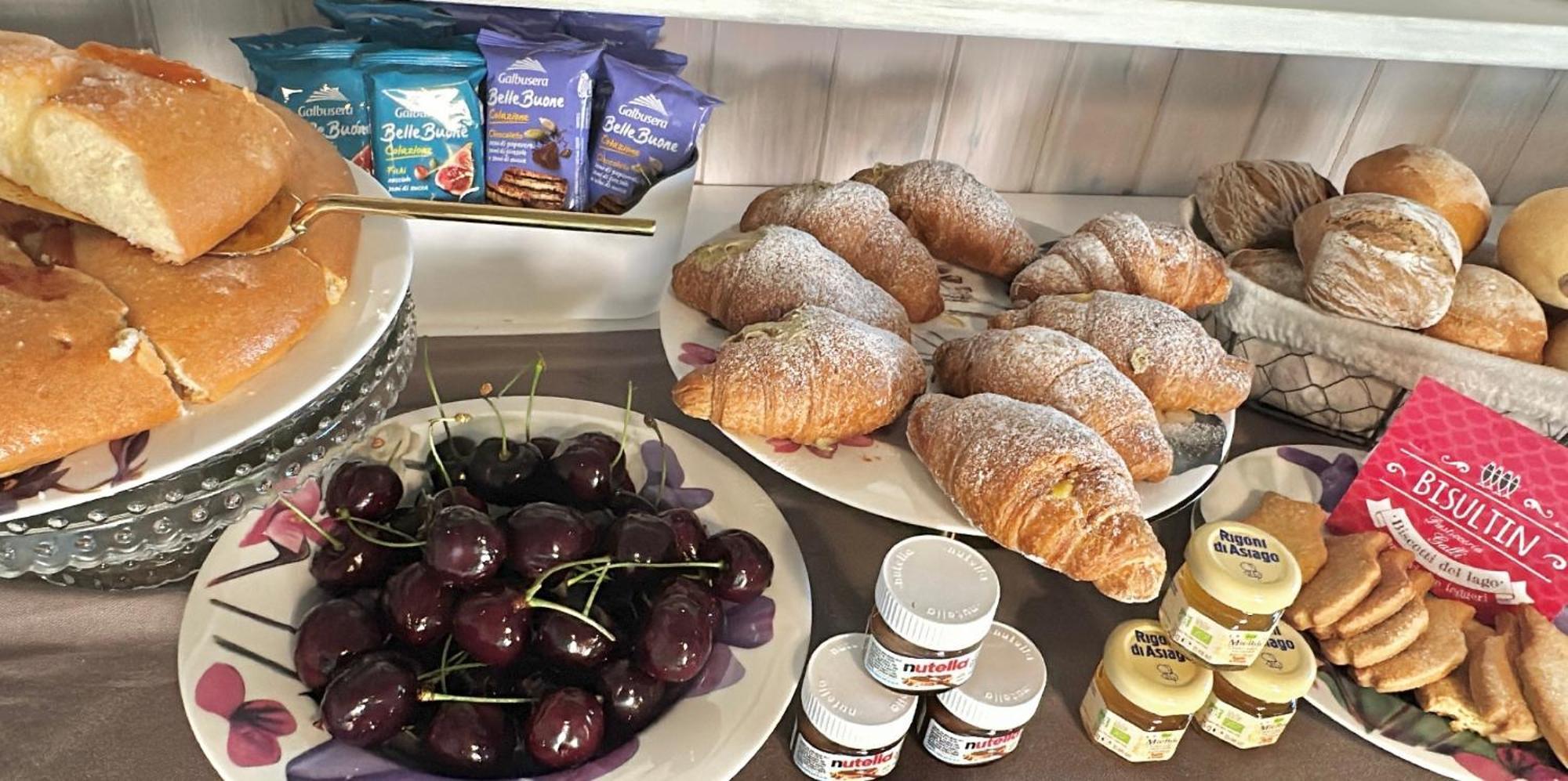 B&B La Dolce Casa Lago Di Como Cremia ภายนอก รูปภาพ
